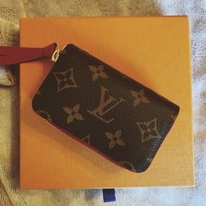 Louis Vuitton zippy coin wallet